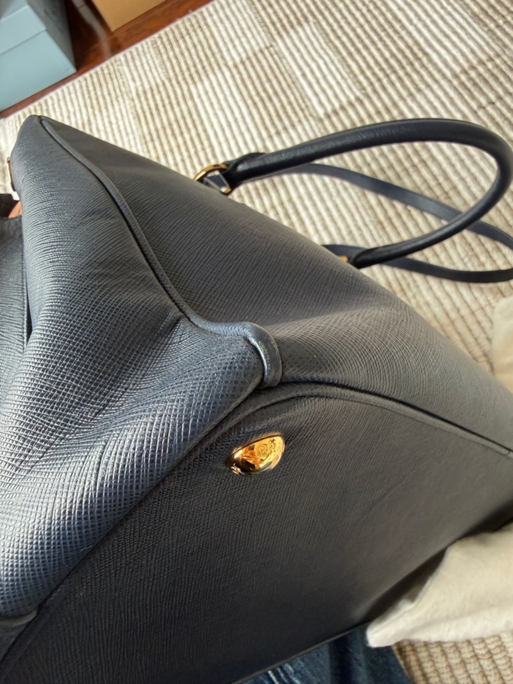 Prada Galleria large Saffiano leather bag - Picture 8 of 17